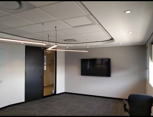 363M² OFFICE TO LET IN KIRSTENHOF